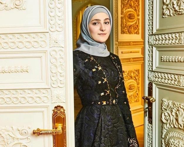 Везде в трусах а тут платок надела подписчики возмутились фотографией Ольги Бузовой в образе мусульманки