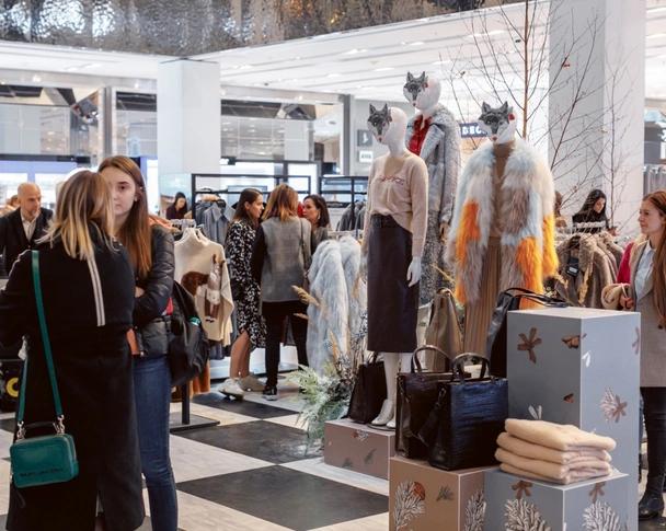 Где купить шубу В поп-ап корнере Alena Akhmadullina и Снежная Королева