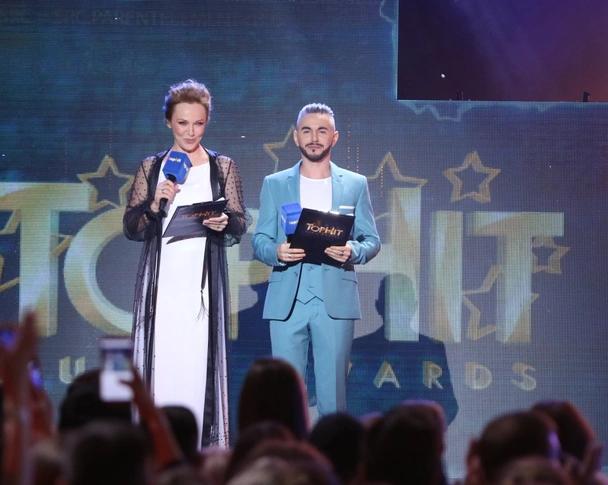 Альбина Джанабаева Филипп Киркоров и другие артисты посетили премию Top Hit Music Awards