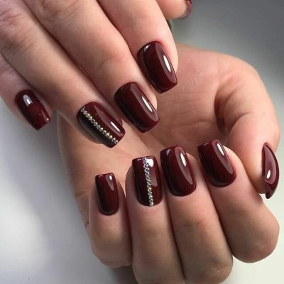 Маникюр со стразами 2022 (+300 фото): новые шикарные идеи дизайна ногтей