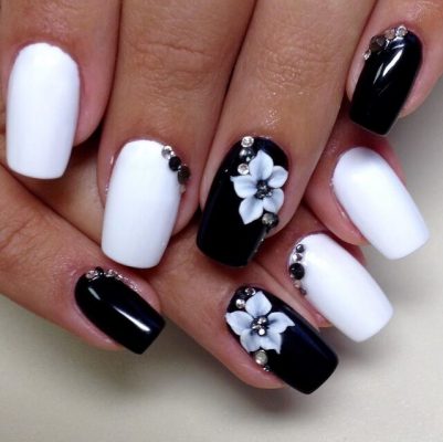 Маникюр со стразами 2022 (+300 фото): новые шикарные идеи дизайна ногтей