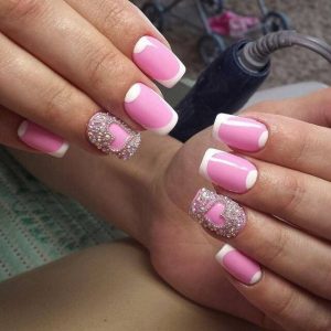 Маникюр со стразами 2022 (+300 фото): новые шикарные идеи дизайна ногтей