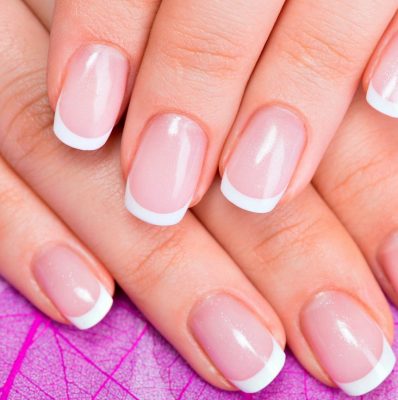 Зелёный маникюр на Новый год