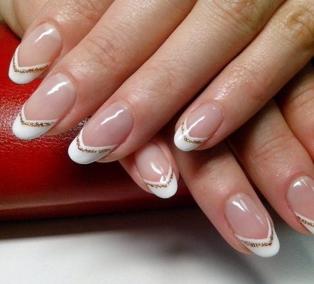 Шикарные идеи маникюра с паутинками