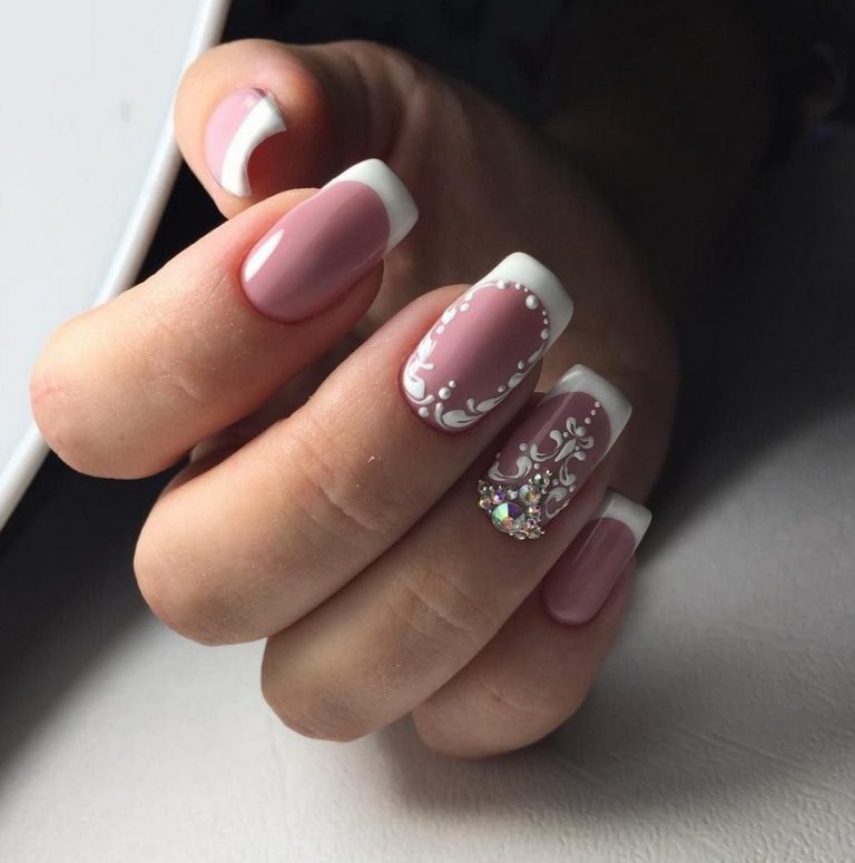 французский маникюр со стразами французский маникюр со стразами