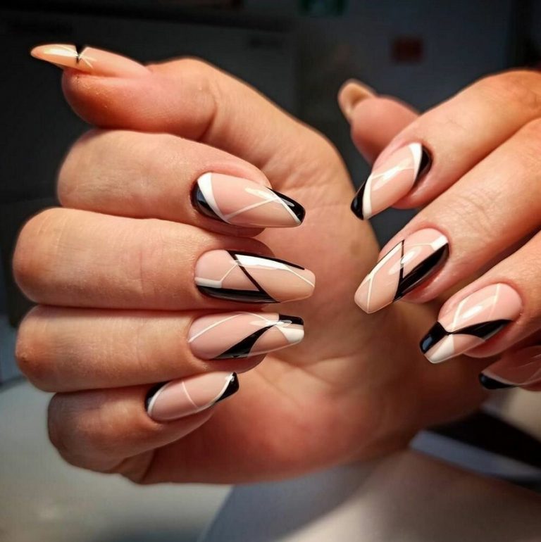 Френч с полосками 2023 техника выполнения и 80 фото