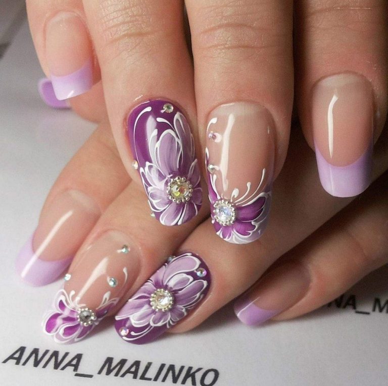 Френч с полосками 2023 техника выполнения и 80 фото