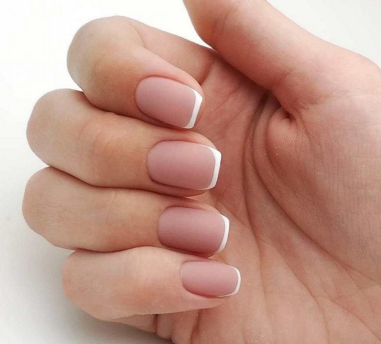 Голубой маникюр: 500+ фото дизайнов, которые вас удивят