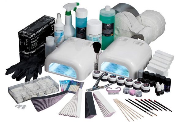 Крутые новинки маникюра разные руки Крутые новинки маникюра разные руки