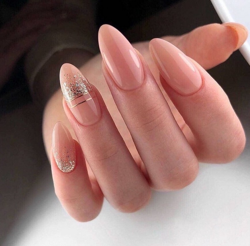 Маникюр на ногтях разной формы