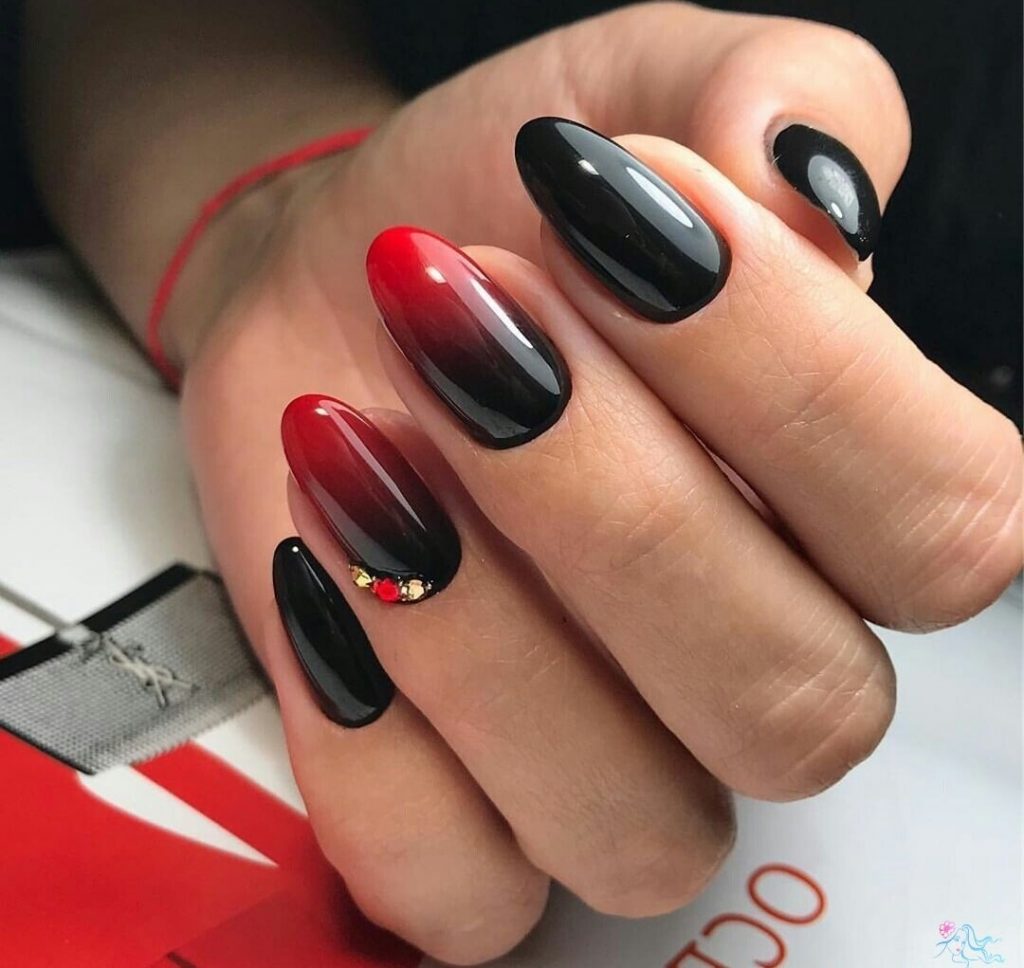 Красный маникюр с черным - 300 фото на короткие и длинные ногти