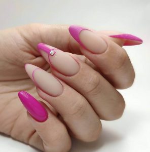 Маникюр с надписями на ногтях - самые прикольные и молодёжные идеи 