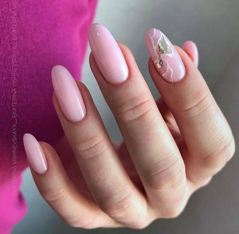 маникюр с сердечками нюдовый маникюр с сердечками нюдовый