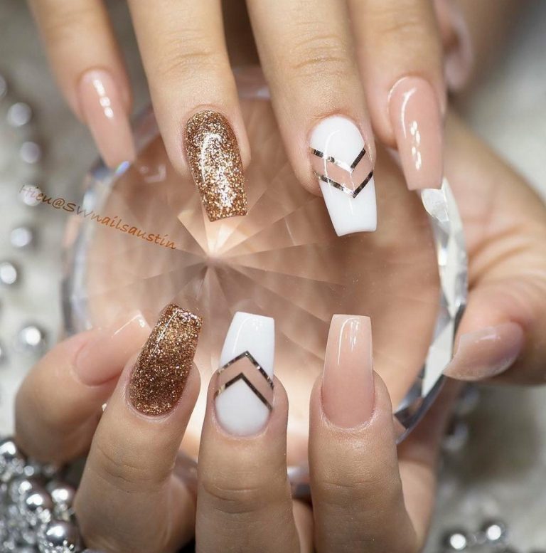 Фото выкладного френча на ногтях - большая подборка идей Фото выкладного френча на ногтях - большая подборка идей