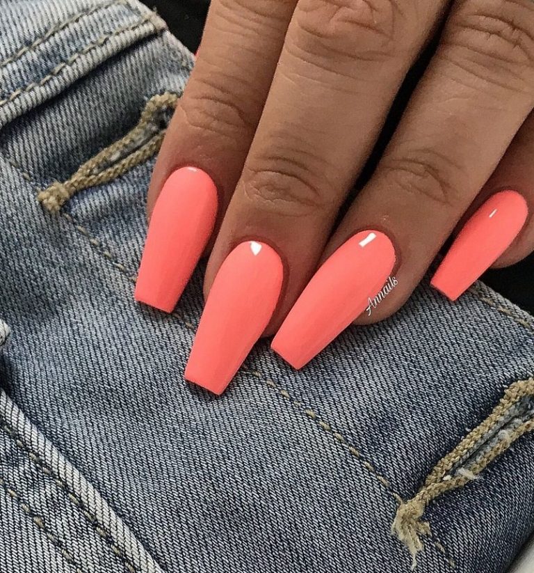 Лососёвый цвет ногтей Лососёвый цвет ногтей