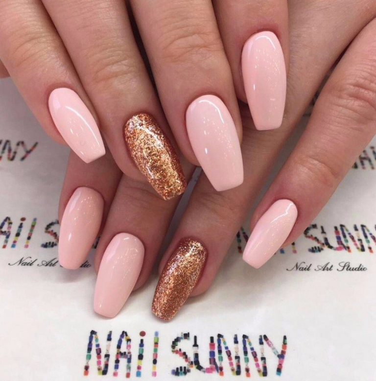 Коралловый свадебный маникюр Коралловый свадебный маникюр