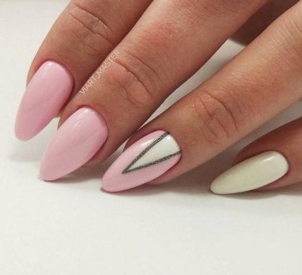 Крутые новинки маникюра разные руки Крутые новинки маникюра разные руки