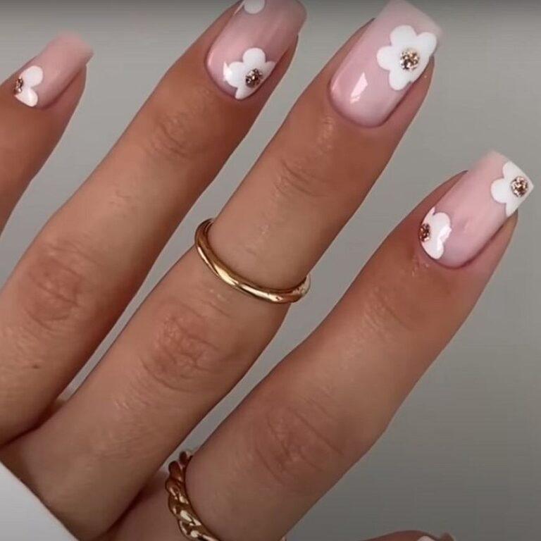 фото нежного дизайна в маникюре – идеи мастеров