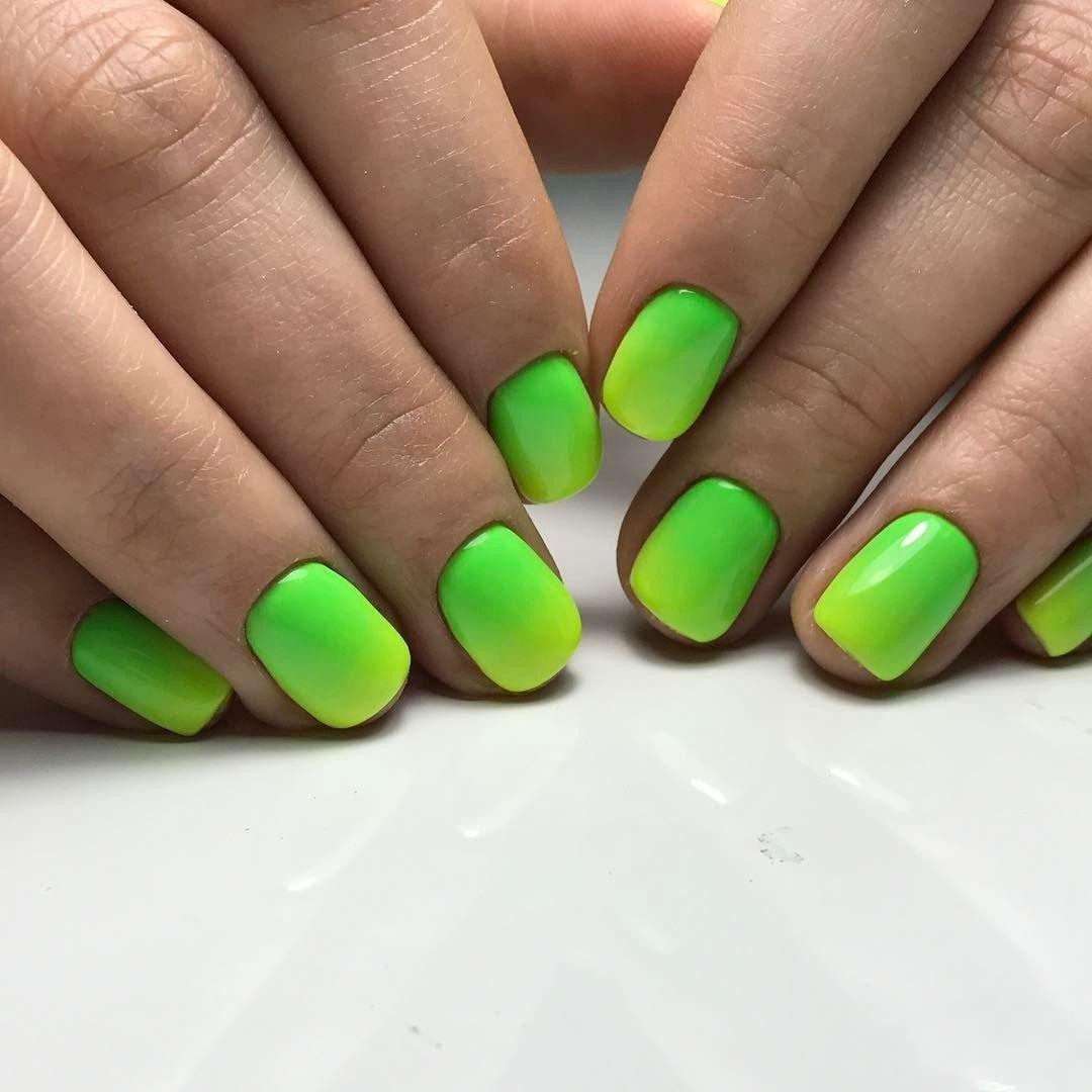 Светло Зеленые Ногти