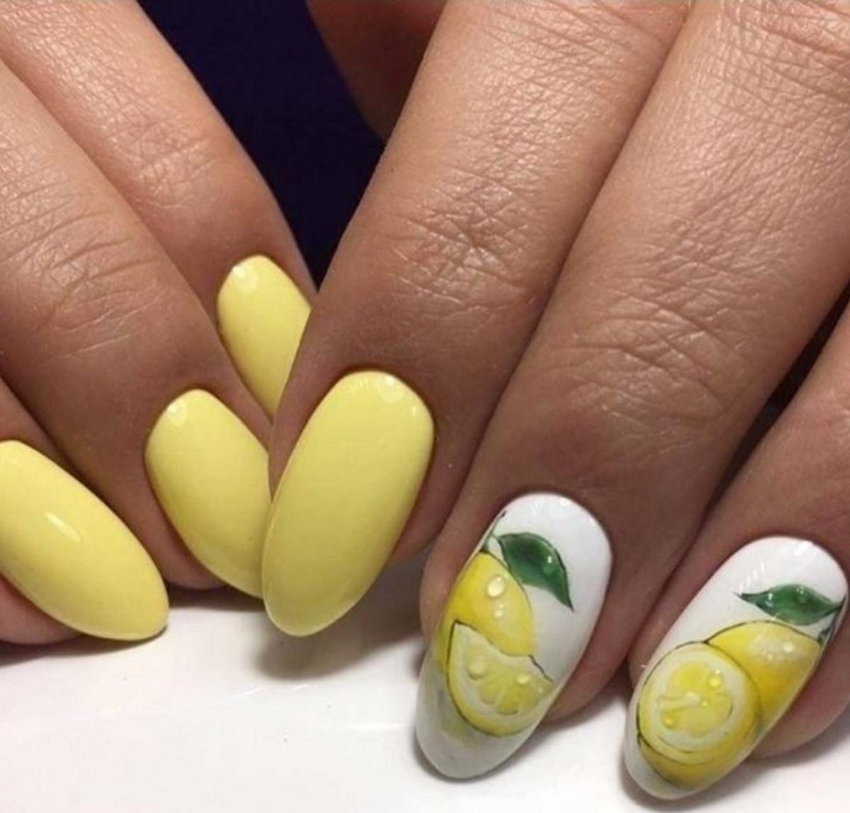 Лимонный дизайн ногтей. Летний маникюр. Лимонный маникюр. Маникюр лето. Ногти яркие летние.