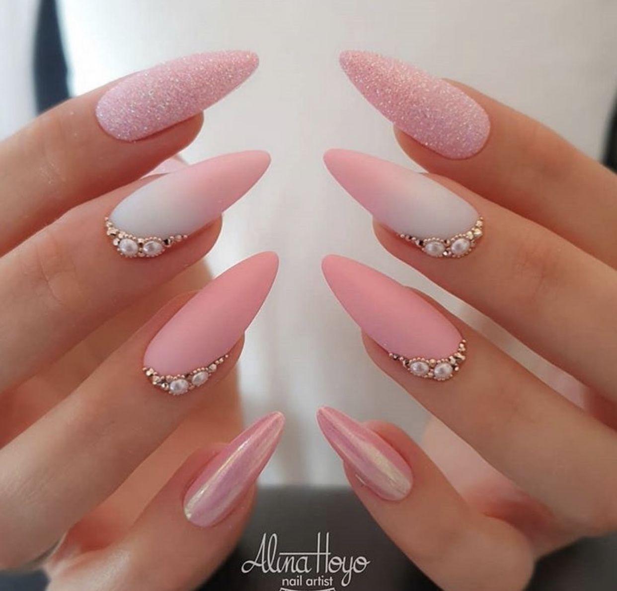 Дизайн ногтей нежный миндалевидный. Шикарные ногти. Розовые ногти. Маникюр на длинные миндальные. Миндалевидные ногти дизайн.