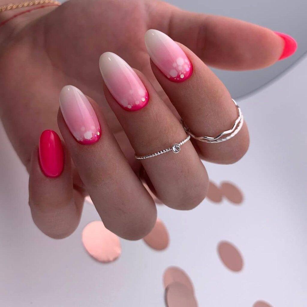 Розовый дизайн маникюра для разных форм ногтей овал 