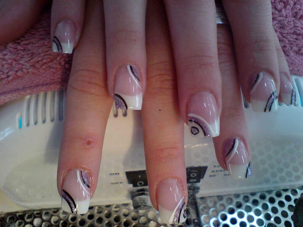 Молочный френч - 10 трендов 2023 года и фото-идеи абстрактный дизайн