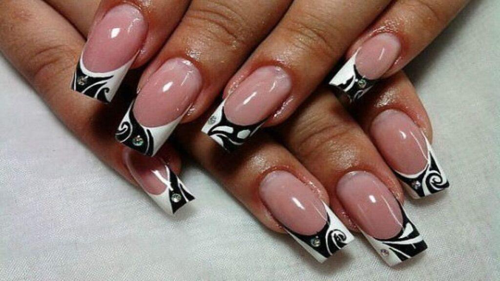 Молочный френч - 10 трендов 2023 года и фото-идеи абстрактный дизайн