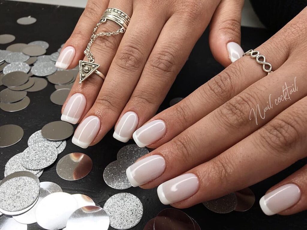 Белый френч на молочной базе