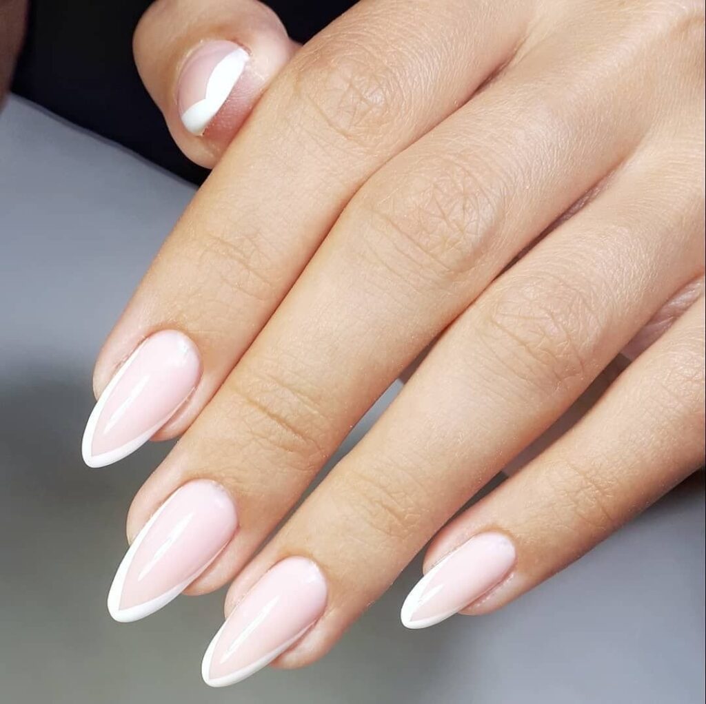 Белый френч на молочной базе