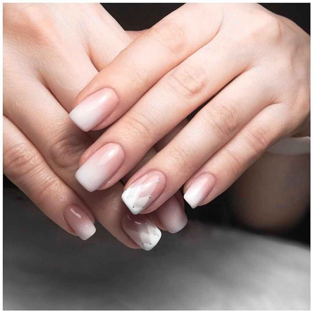 Белый френч на молочной базе