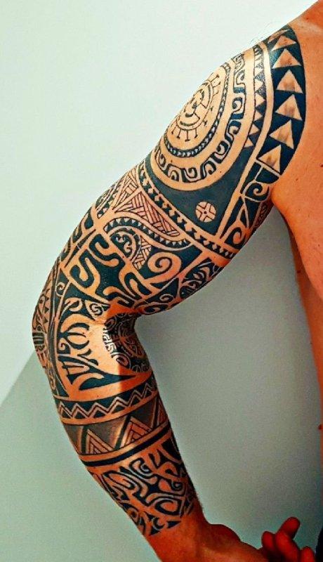 Крутые и современные эскизы мужских татуировок в 2023 Этнические