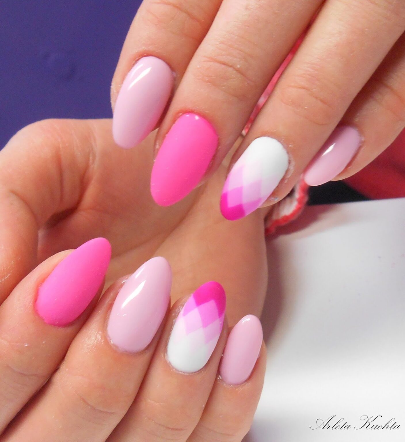 Цветной молочный френч Фуксия