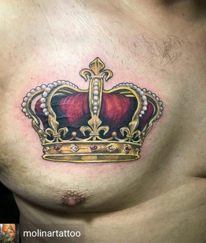 Какие татуировки у парней самые популярные корона