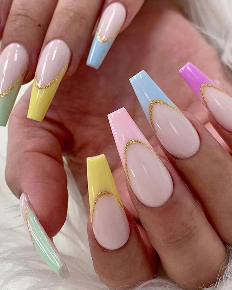 Молочный френч на длинные ногти