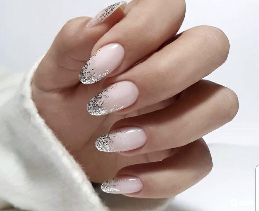 Молочный френч на разных формах ногтей Ногти миндаль