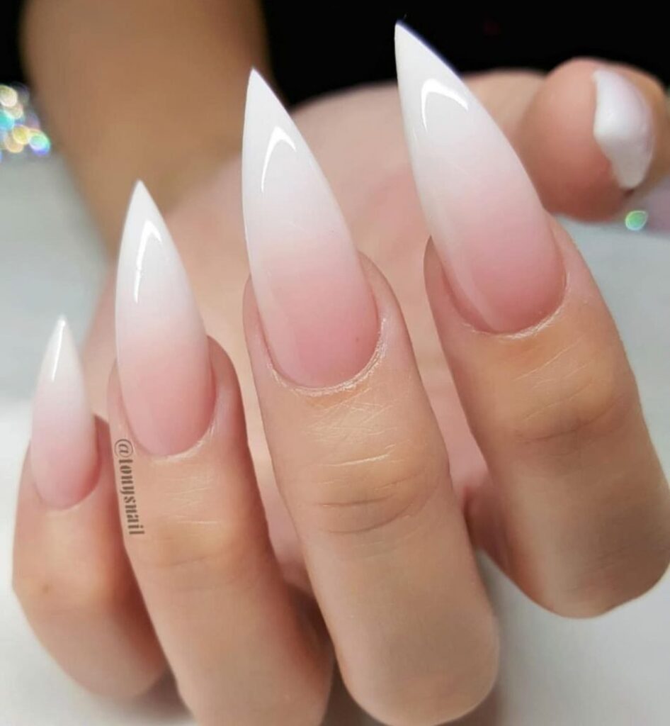 Молочный френч на разных формах ногтей Острые ногти