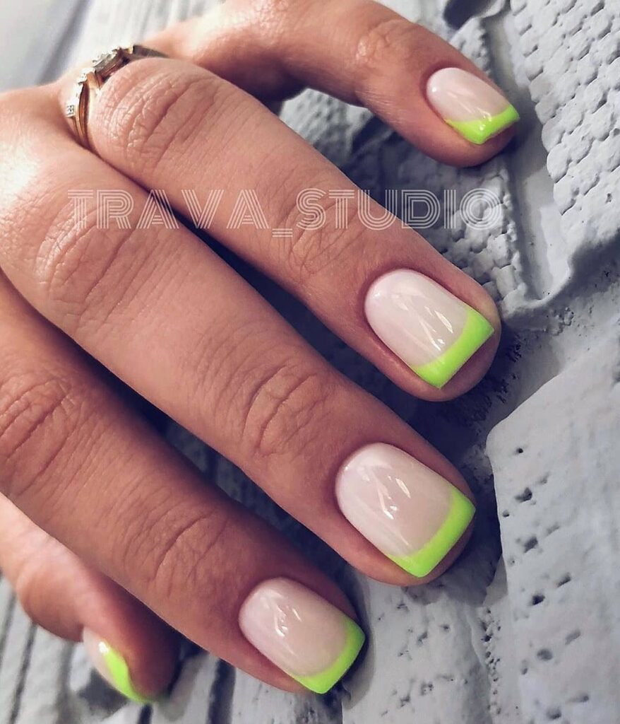 Цветной молочный френч Салатовый