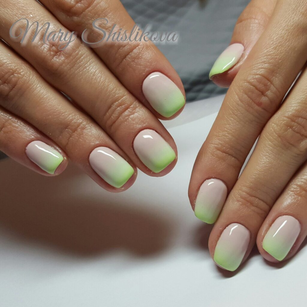 Цветной молочный френч Салатовый