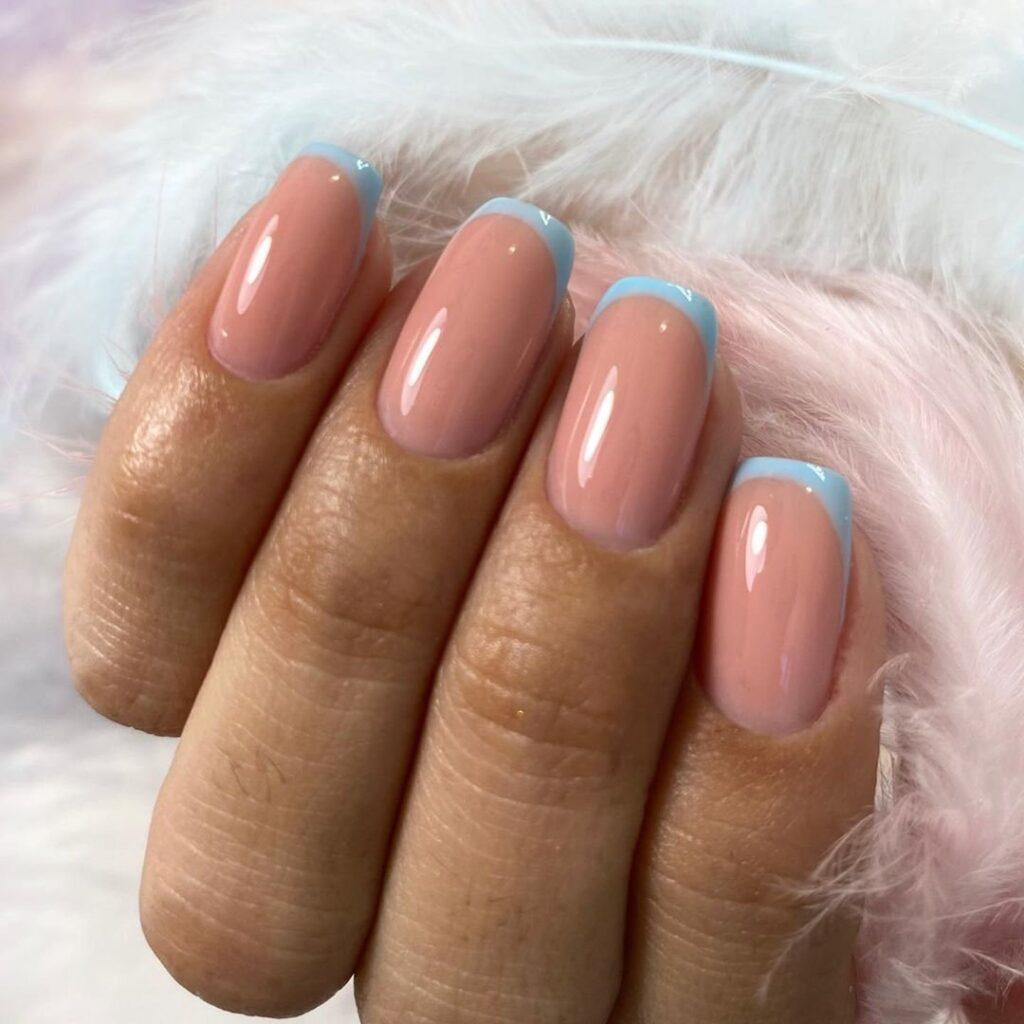 Молочный френч - 10 трендов 2023 года и фото-идеи цветная база под молочной